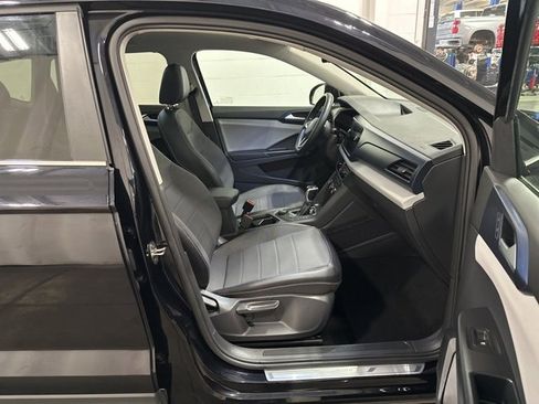 Used 2022 Volkswagen Taos SE image 12