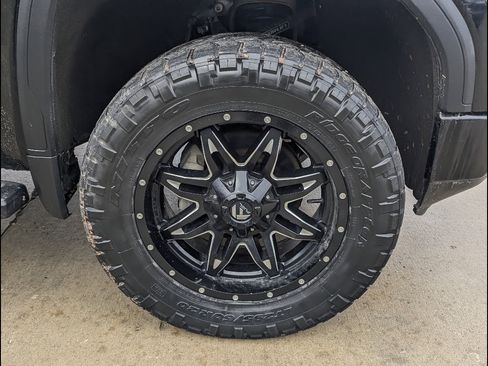 Used 2020 GMC Sierra 1500 AT4 w/ Driver Alert Package I image 18