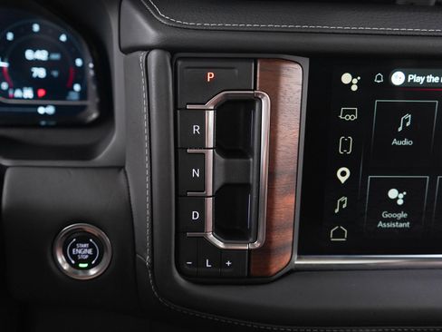 Used 2024 GMC Yukon XL Denali Ultimate AWD/4WD image 26