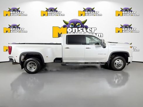 Used 2020 Chevrolet Silverado 3500 High Country w/ Technology Package AWD/4WD image 4