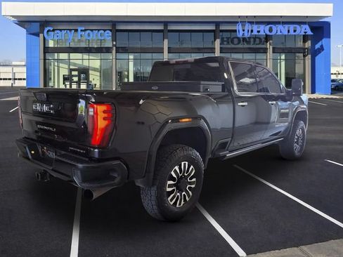 Used 2024 GMC Sierra 3500 Denali Ultimate AWD/4WD image 2