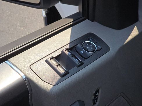 Used 2018 Ford F150 XLT w/ Equipment Group 302A Luxury AWD/4WD image 23