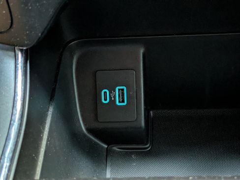 Used 2022 Ford F150 XLT w/ Equipment Group 302A High RWD image 23