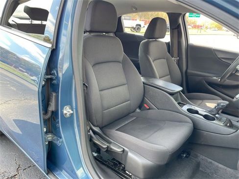 Certified 2024 Chevrolet Malibu LS image 25