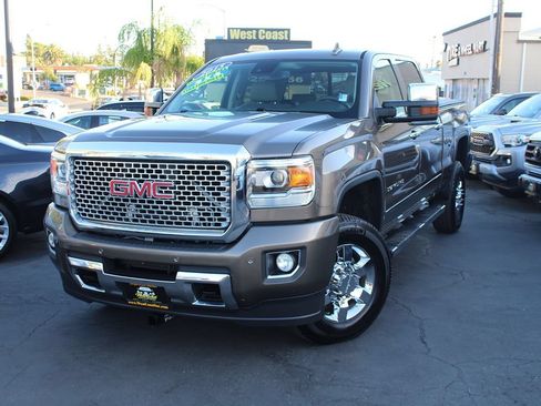 Used 2015 GMC Sierra 3500 Denali w/ Duramax Plus Package AWD/4WD image 42