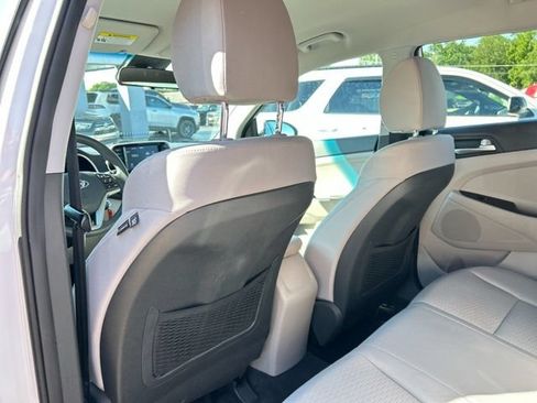 Used 2019 Hyundai Tucson SE w/ Cargo Package FWD image 18