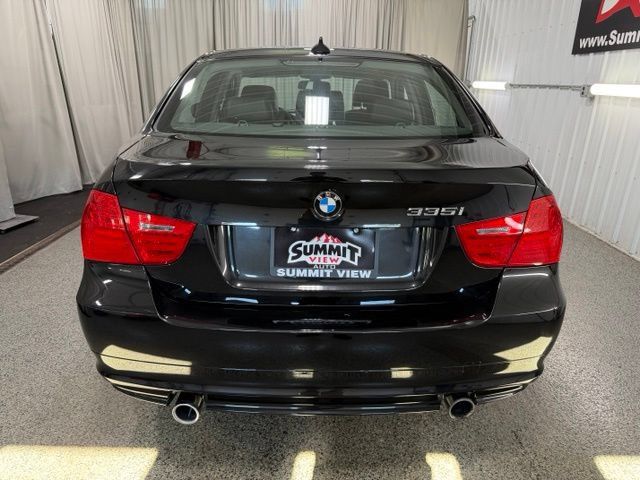 Used 2011 BMW 335i xDrive Sedan AWD/4WD image 5