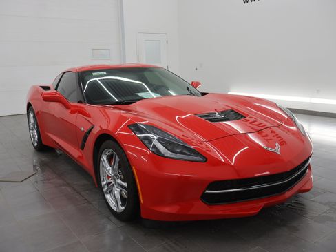 Used 2017 Chevrolet Corvette Stingray Coupe w/ 1LT image 2