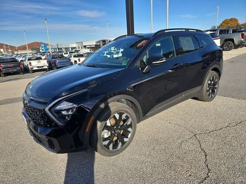 Certified 2023 Kia Sportage X-Line w/ X-Line Premium Package image 2