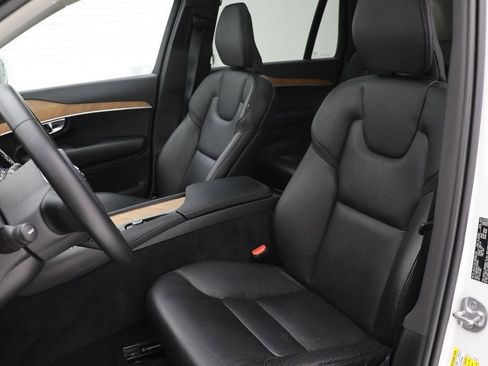 Used 2023 Volvo XC90 B6 Plus w/ Protection Package Premier AWD/4WD image 15
