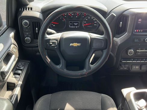 Used 2021 Chevrolet Silverado 2500 Custom w/ Custom Value Package AWD/4WD image 10