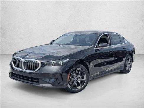 New 2026 BMW 530i RWD image 1