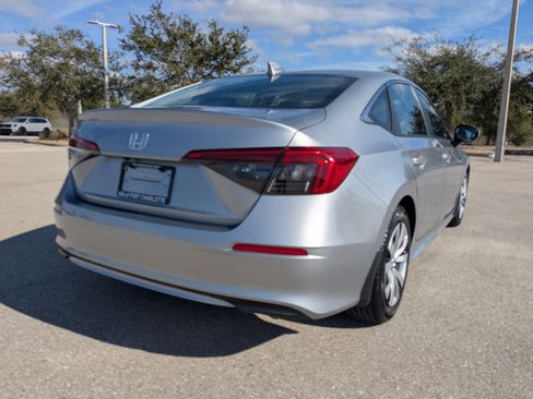 Used 2024 Honda Civic LX image 5