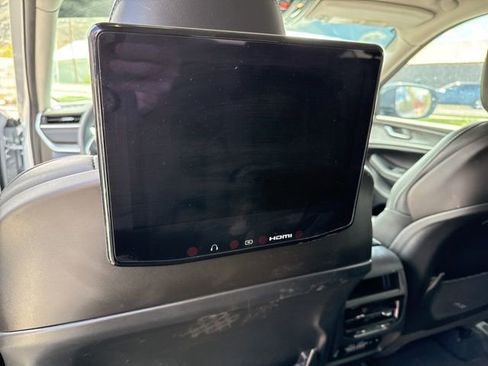 Used 2023 Jeep Grand Cherokee Limited w/ Luxury Tech Group II image 19