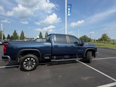 Used 2021 Chevrolet Silverado 2500 LT w/ All Star Edition AWD/4WD image 7