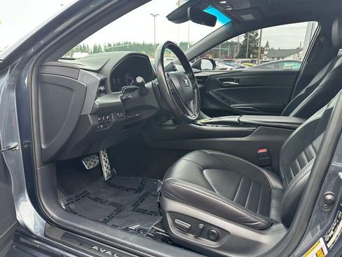 Used 2021 Toyota Avalon XSE image 9