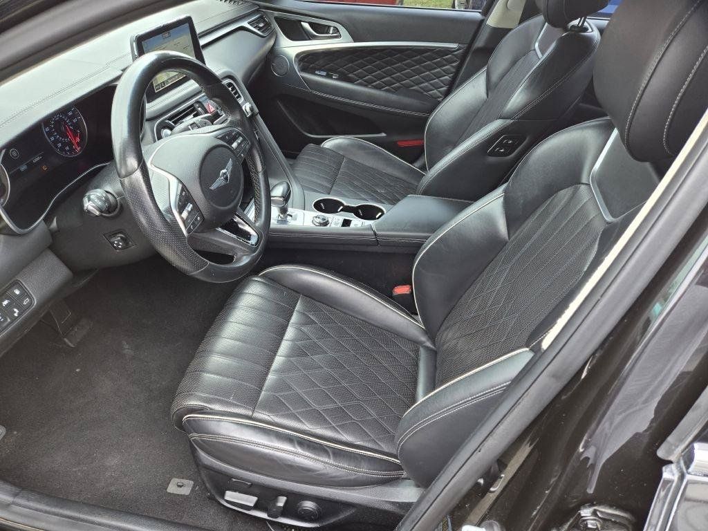 Used 2019 Genesis G70 2.0T Advanced w/ Prestige Package AWD/4WD image 9