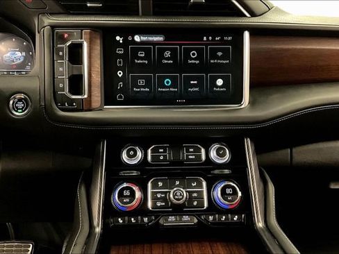 Used 2023 GMC Yukon Denali Ultimate AWD/4WD image 31