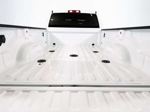 New 2026 RAM 2500 Tradesman w/ Chrome Appearance Group AWD/4WD image 18