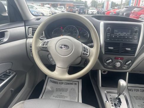 Used 2012 Subaru Forester 2.5X Premium w/ All-Weather Pkg AWD/4WD image 13