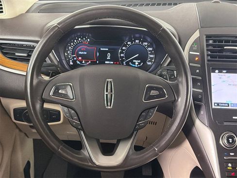 Used 2019 Lincoln MKC Select w/ Select Plus Package image 25