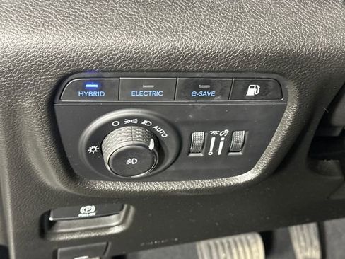 Used 2022 Jeep Grand Cherokee Trailhawk image 19