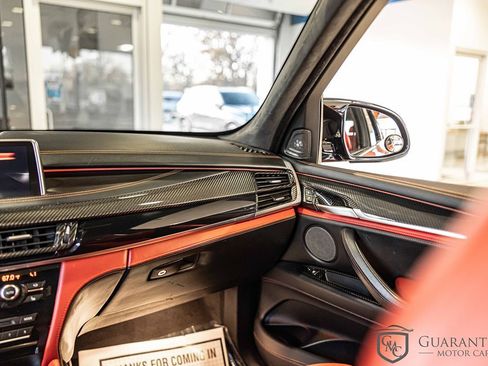 Used 2016 BMW X5 M image 40