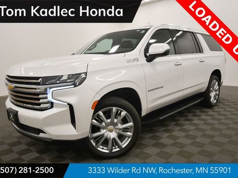 Used 2023 Chevrolet Suburban High Country image 1