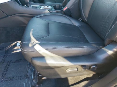Used 2023 Subaru Forester Touring image 29