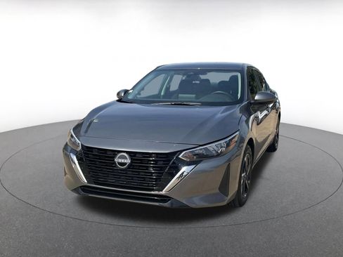 Used 2025 Nissan Sentra SV FWD image 4