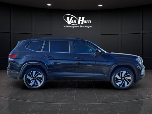 New 2026 Volkswagen Atlas SE AWD/4WD image 2