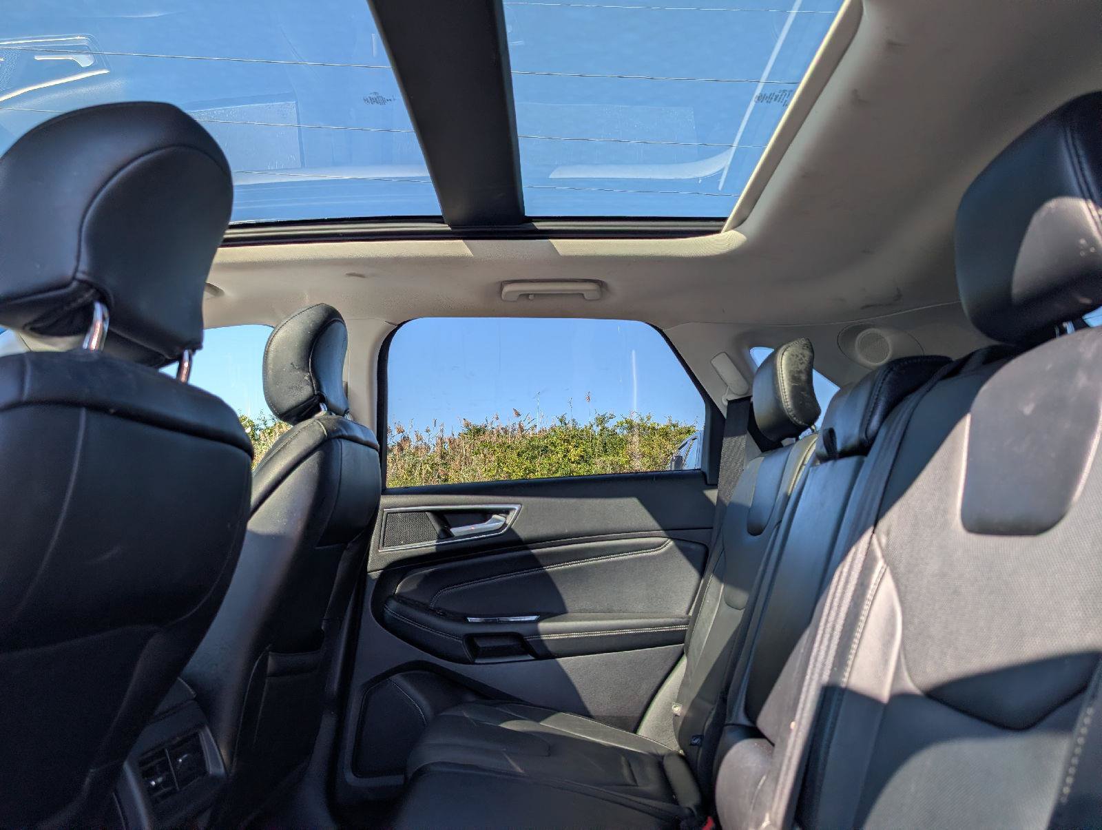 Used 2017 Ford Edge Titanium w/ Equipment Group 301A AWD/4WD image 16