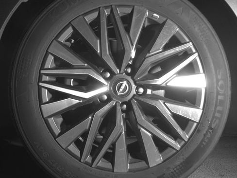 Used 2025 Nissan Altima 2.5 SV image 12