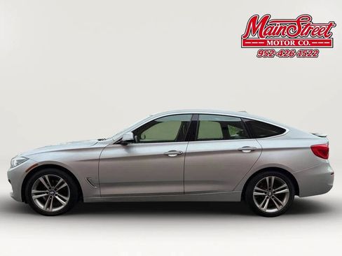 Used 2017 BMW 330i Gran Turismo xDrive AWD/4WD image 4