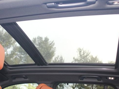 Used 2026 BMW X5 M60i image 23