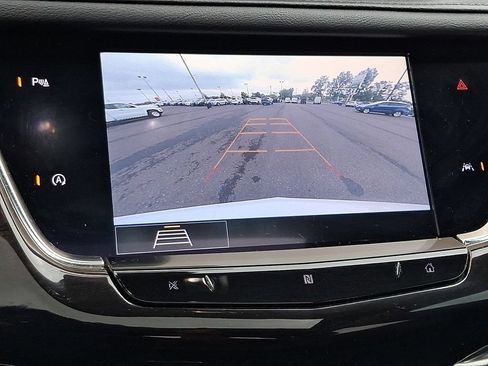 Used 2020 Cadillac XT6 Premium Luxury AWD/4WD image 19