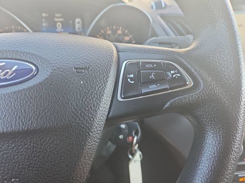 Used 2018 Ford Escape SE w/ SE Sync 3 Package FWD image 16