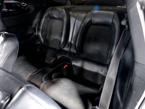 Used 2016 Ford Mustang Shelby GT350 w/ Technology Package RWD image 12