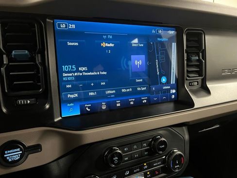 Used 2022 Ford Bronco Wildtrak image 41