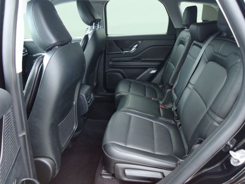 Used 2022 Lincoln Corsair AWD w/ Equipment Group 101A image 27