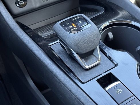 New 2025 Nissan Rogue SV w/ SV Premium Package image 17