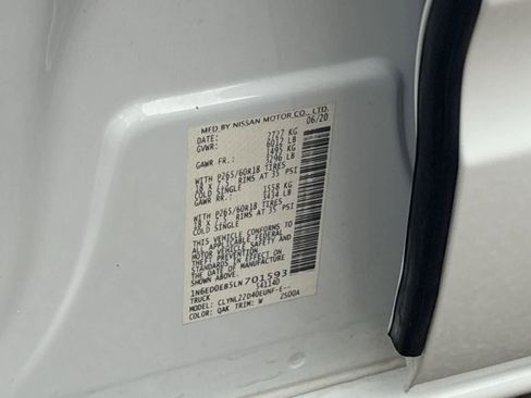 Used 2020 Nissan Frontier SV image 32