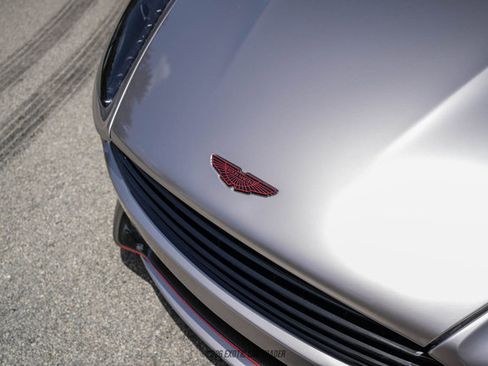 Used 2014 Aston Martin Vanquish Volante RWD image 71