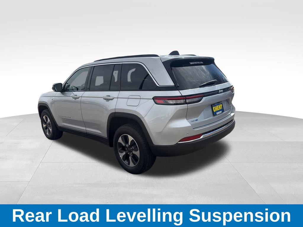 Used 2025 Jeep Grand Cherokee Limited 4xe w/ Trailer Tow Package AWD/4WD image 4