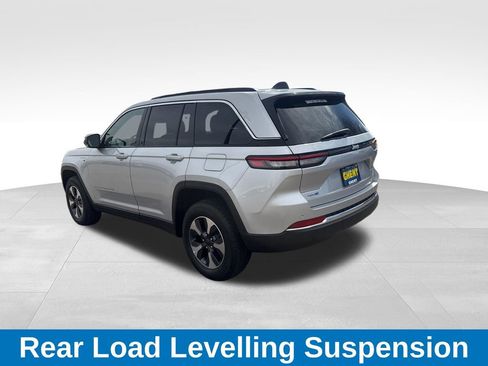 Used 2025 Jeep Grand Cherokee Limited 4xe w/ Trailer Tow Package AWD/4WD image 4