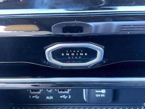 New 2026 Jeep Grand Cherokee Limited w/ Luxury Tech Group II AWD/4WD image 19