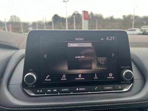 Used 2023 Nissan Rogue SV image 21