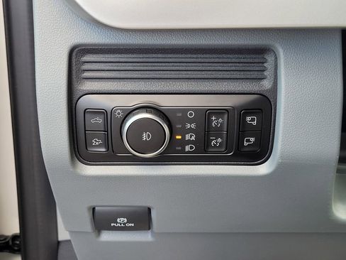 New 2026 Ford F250 XLT w/ XLT Premium Package image 39