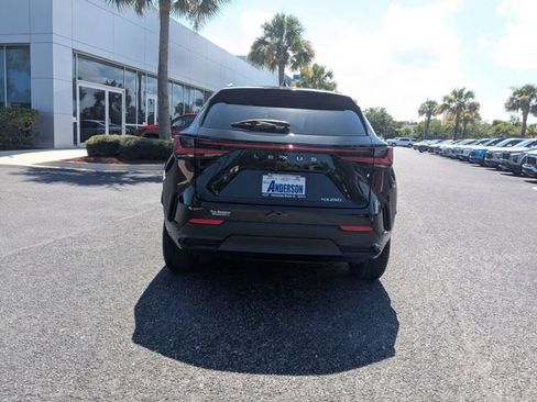 Used 2024 Lexus NX 250 FWD w/ Towing Package (2000 Lbs) image 4