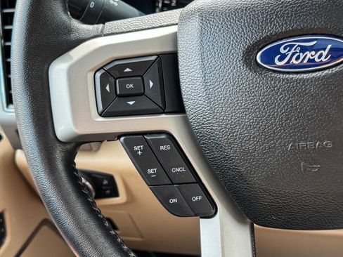 Used 2017 Ford F150 Lariat AWD/4WD image 32